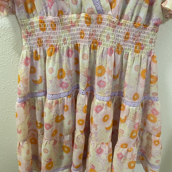 Retro Style Flower Dress - Picture 4 of 4